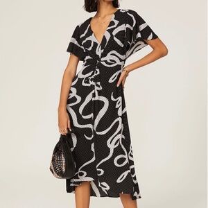 Adrianna Papell--Squiggle Print Dress, Black & White